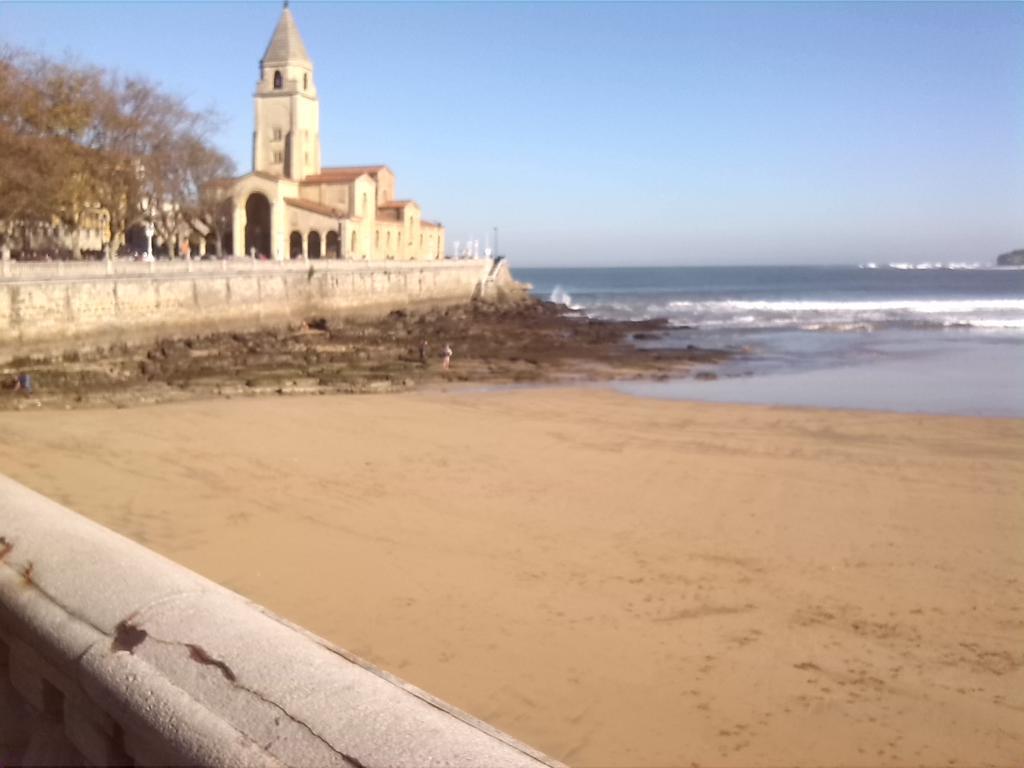 Hospedaje Covadonga Gijón Zewnętrze zdjęcie